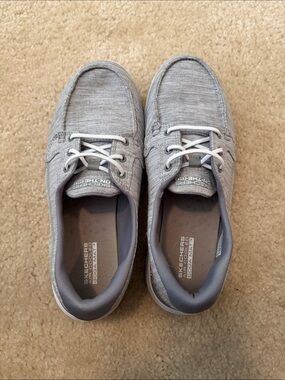 EUC Skechers Womens Light Gray Slip-On Casual deck Loafers